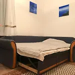 Business Fair Rooms