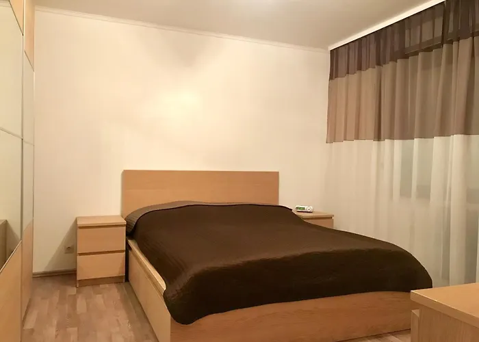 Business Fair Rooms